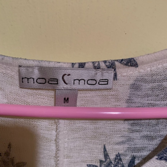 Ladies summer top - Picture 3 of 3